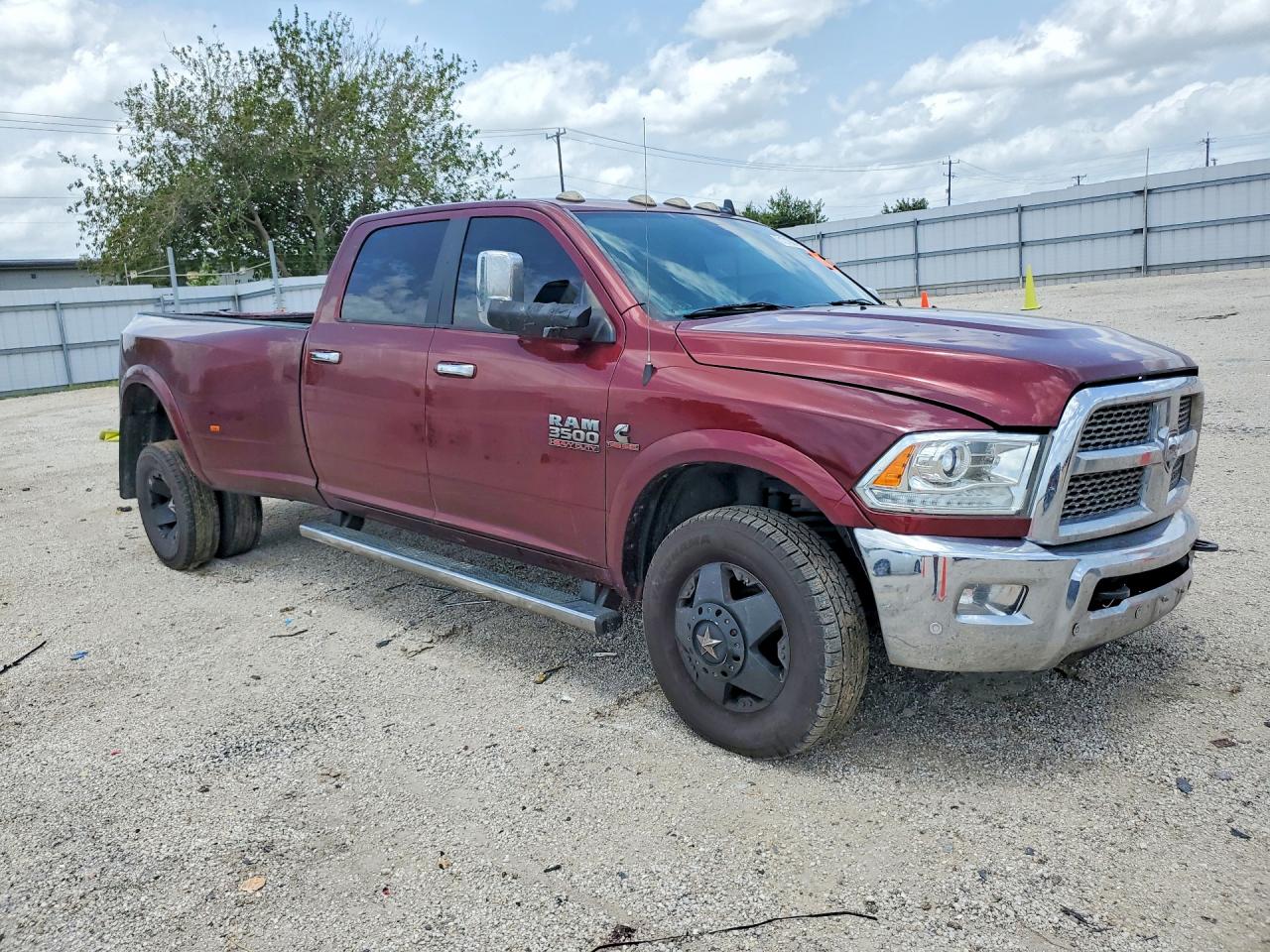 2017 RAM 3500 LARAMIE — снимка 4