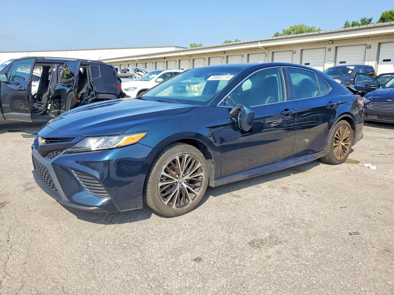 2018 TOYOTA CAMRY SE