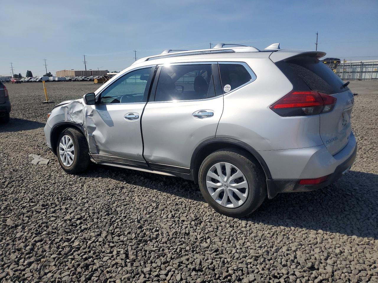 2017 NISSAN ROGUE S — снимка 2