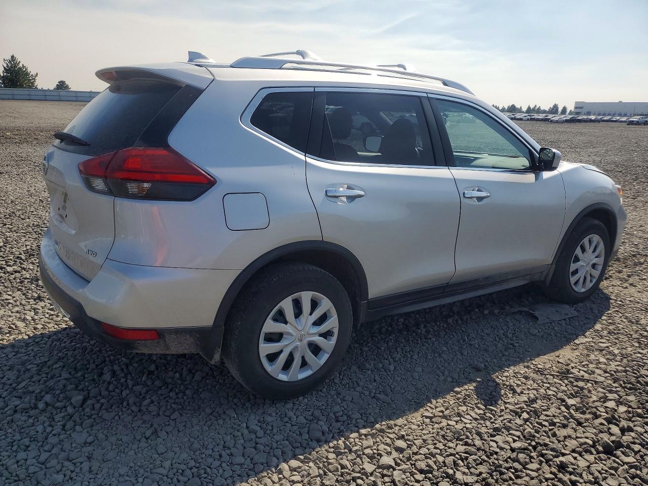 2017 NISSAN ROGUE S — снимка 3