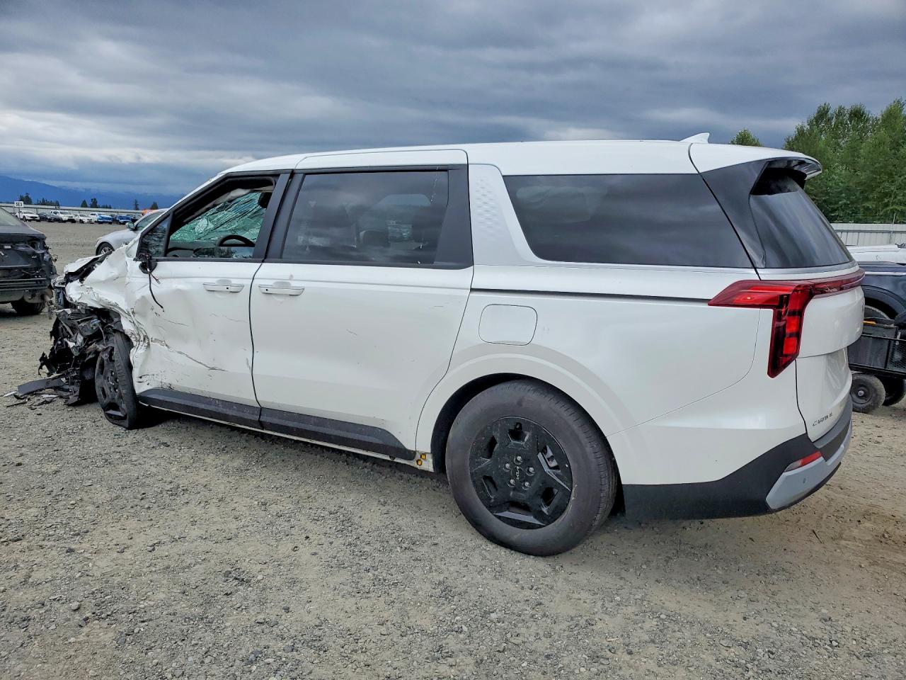 2026 KIA CARNIVAL LXS — снимка 2