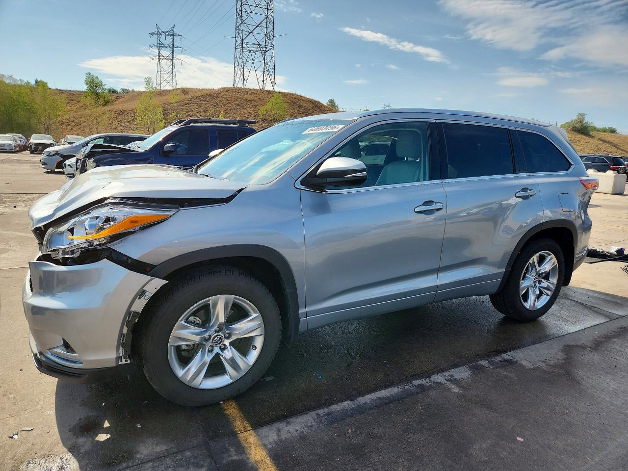 2016 TOYOTA HIGHLANDER LIMITED