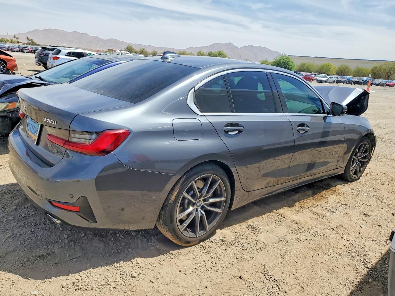 2021 BMW 330I — снимка 3