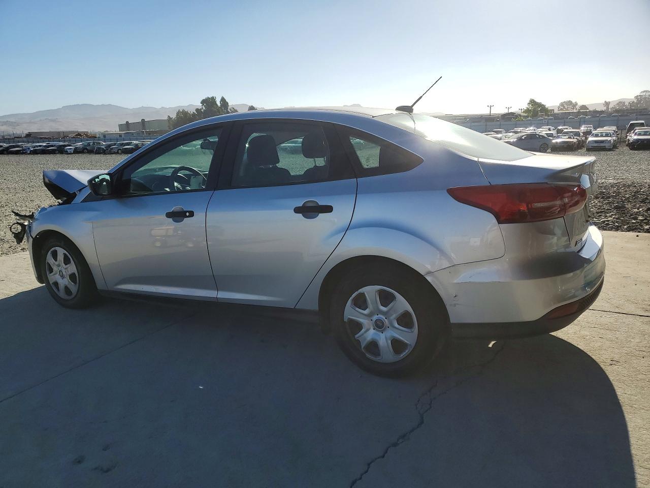 2018 FORD FOCUS S — снимка 2