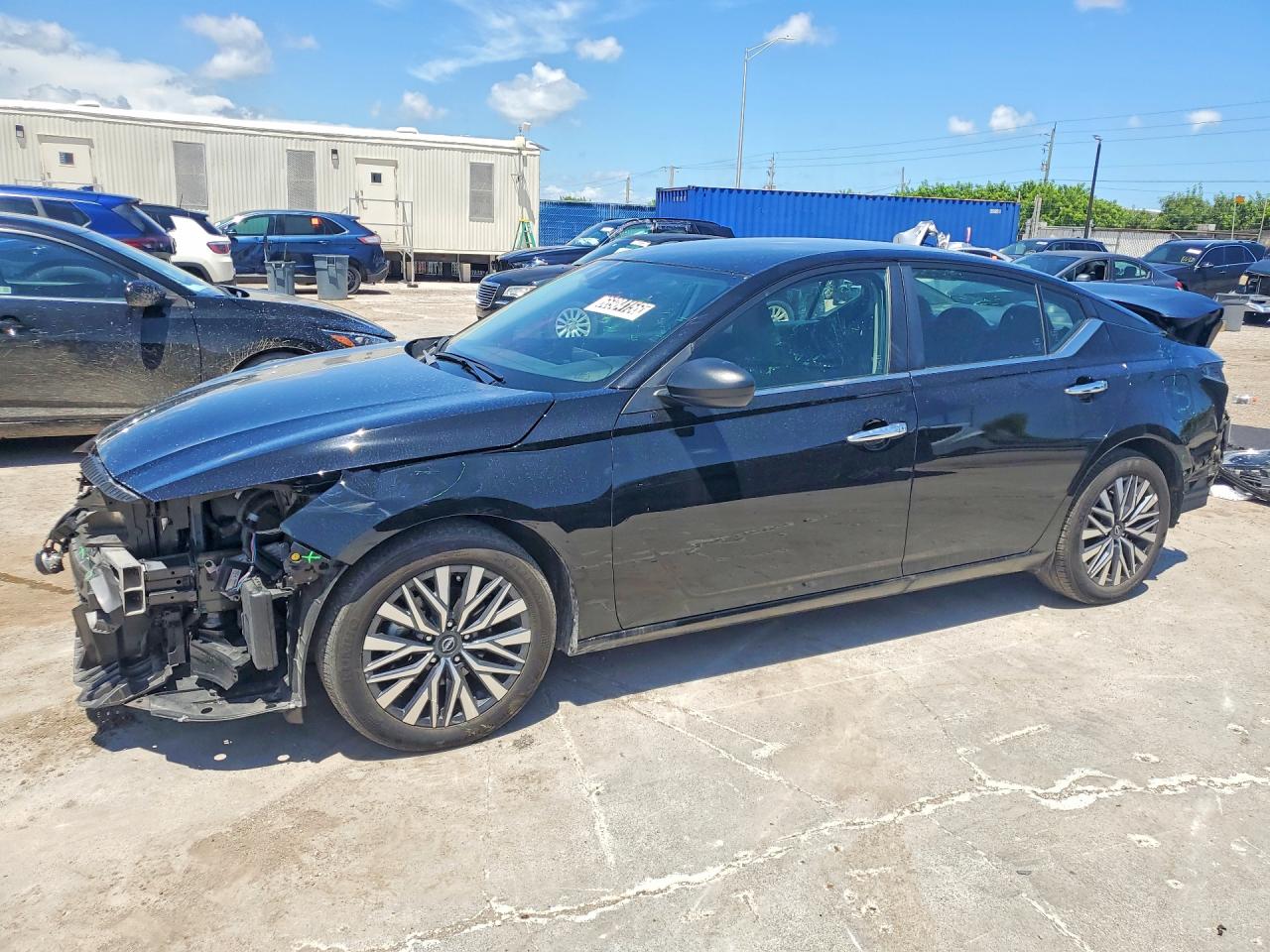2025 NISSAN ALTIMA SV