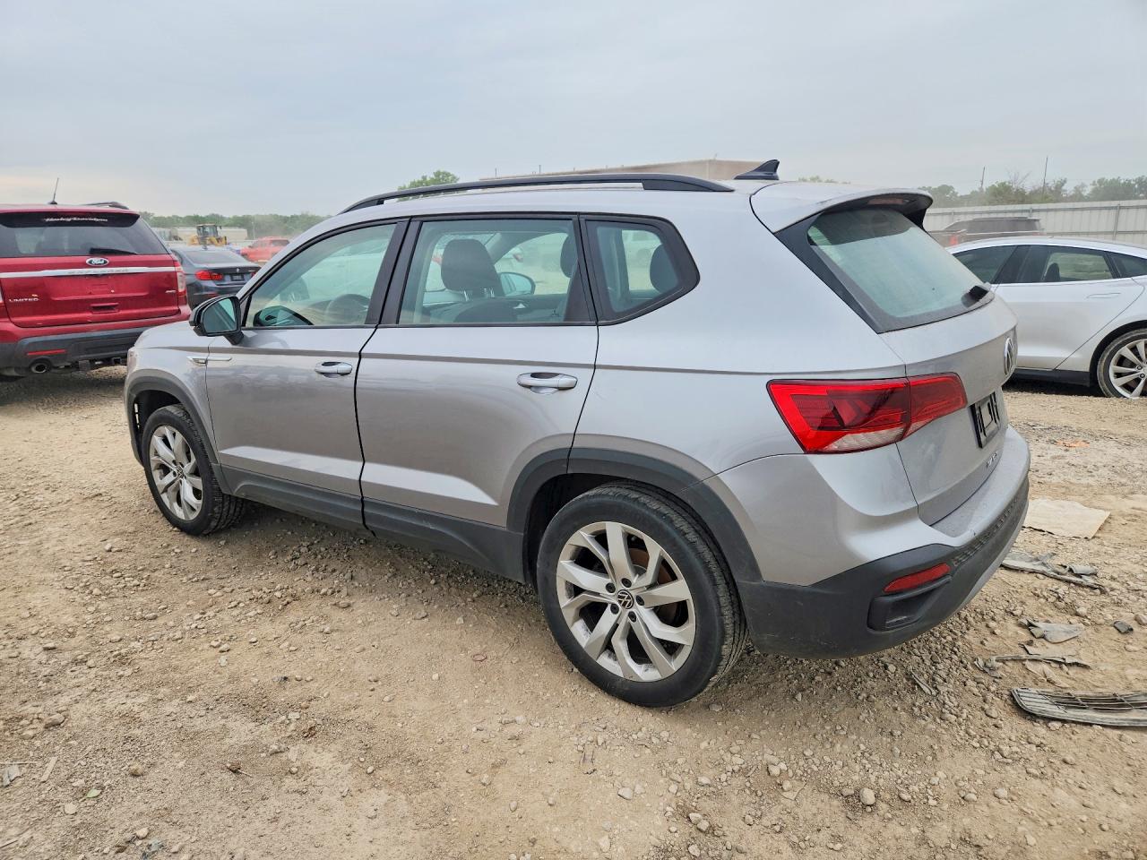 2023 VOLKSWAGEN TAOS S — снимка 2