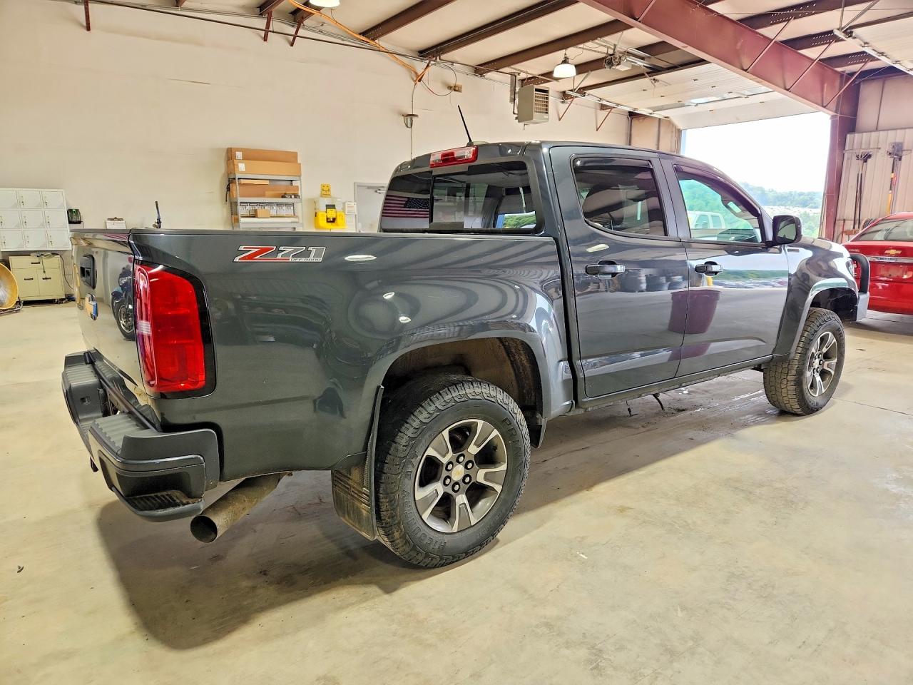 2017 CHEVROLET COLORADO Z71 — снимка 3