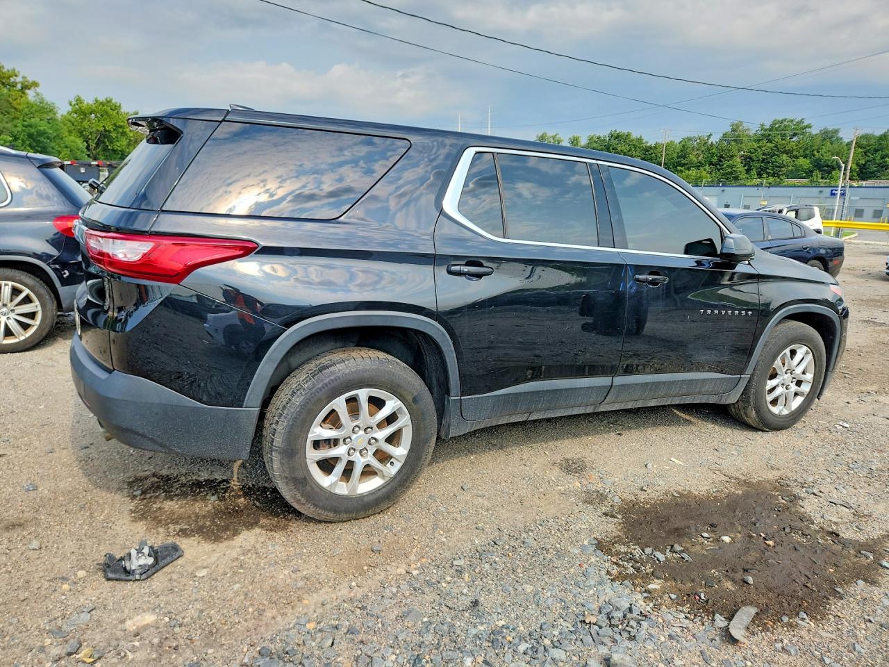 2018 CHEVROLET TRAVERSE LS — снимка 3