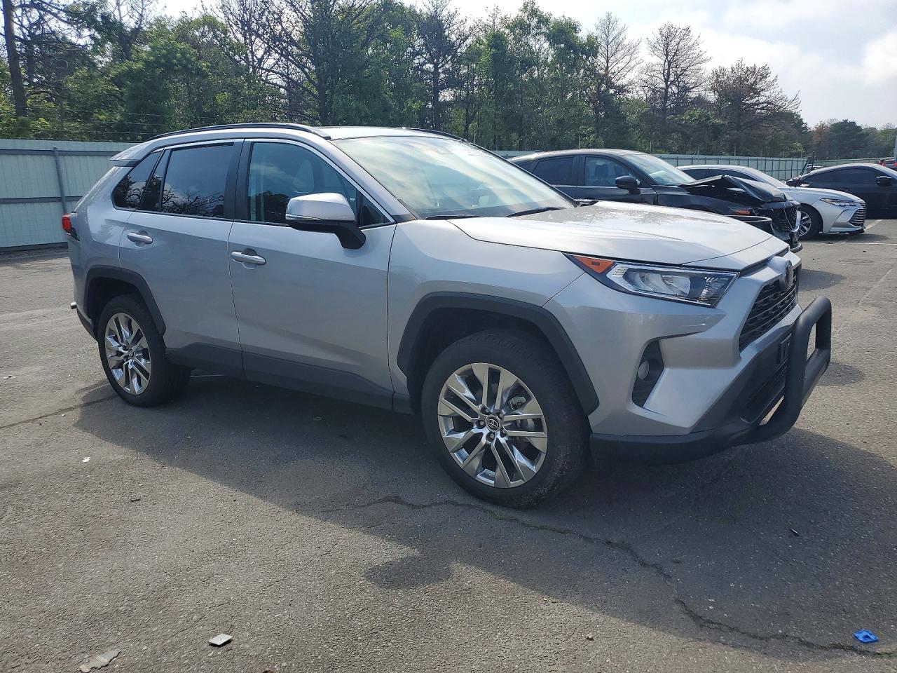 2020 TOYOTA RAV4 XLE PREMIUM — снимка 4