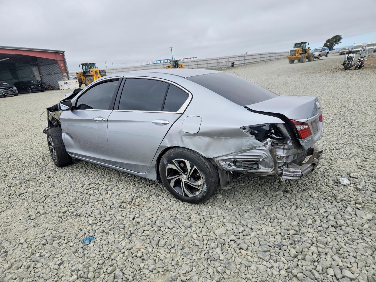 2017 HONDA ACCORD LX — снимка 2