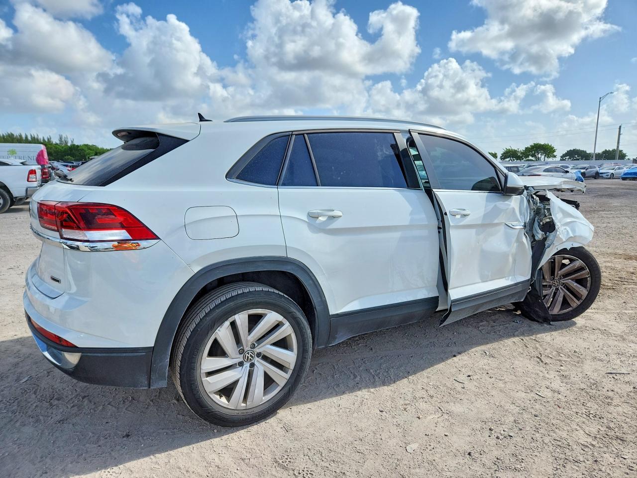 2021 VOLKSWAGEN ATLAS CROSS SPORT SE — снимка 3
