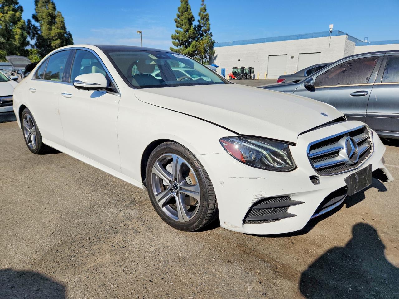 2019 MERCEDES-BENZ E 300 — снимка 4