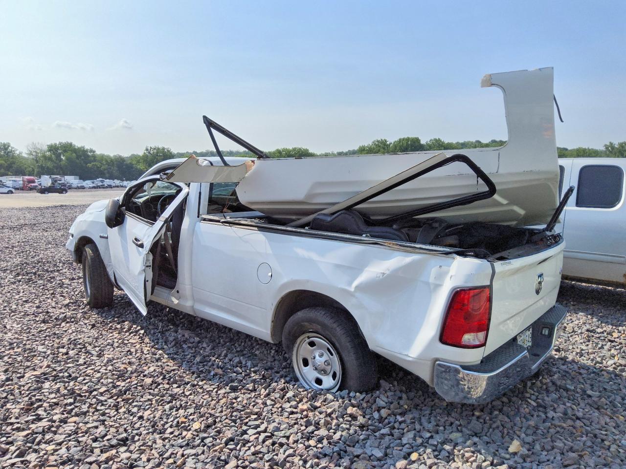2020 RAM 1500 CLASSIC TRADESMAN — снимка 2