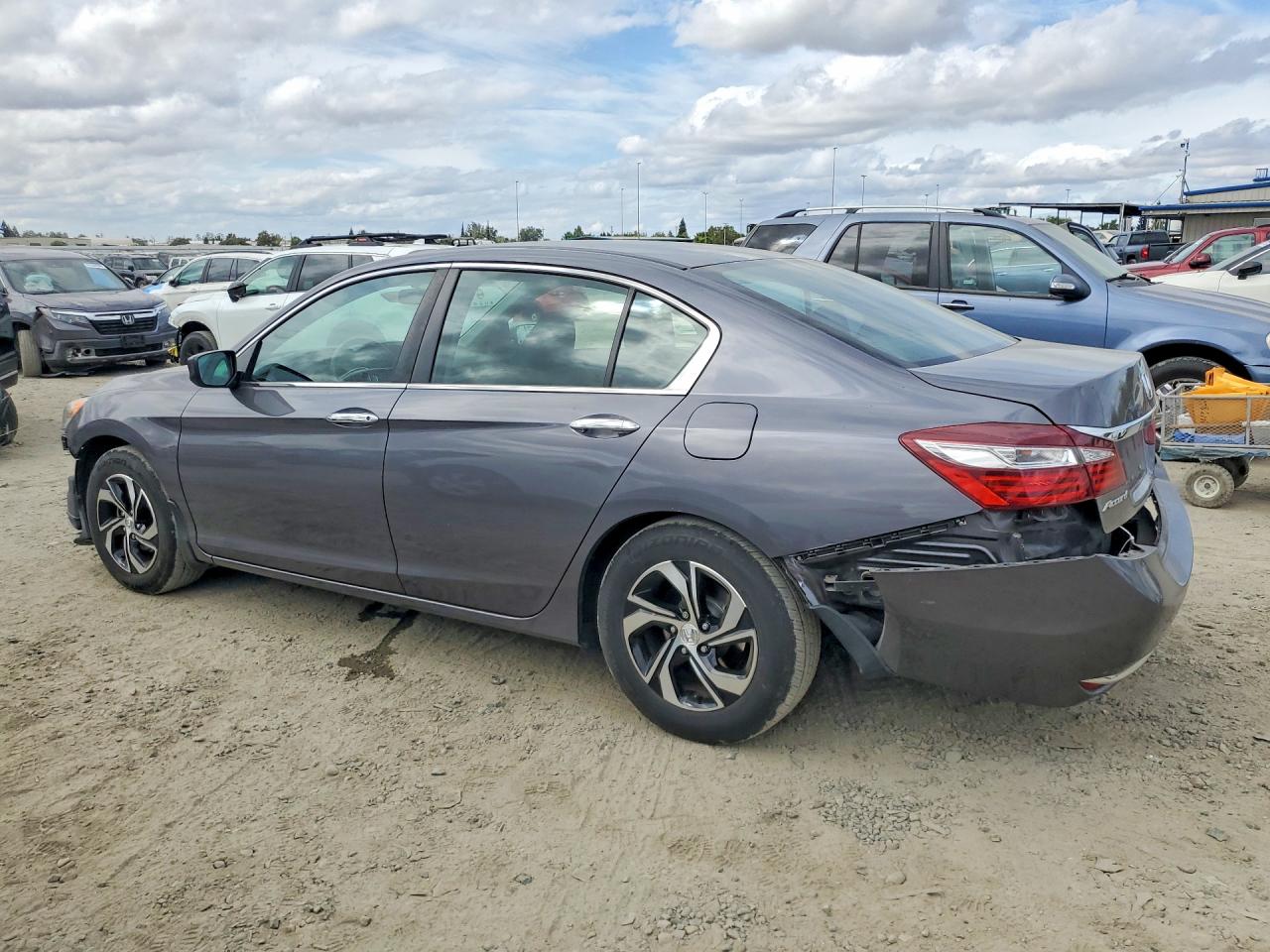 2017 HONDA ACCORD LX — снимка 2