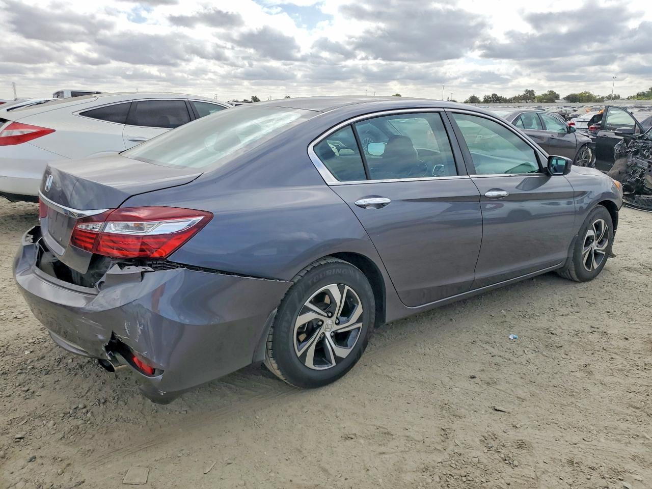 2017 HONDA ACCORD LX — снимка 3