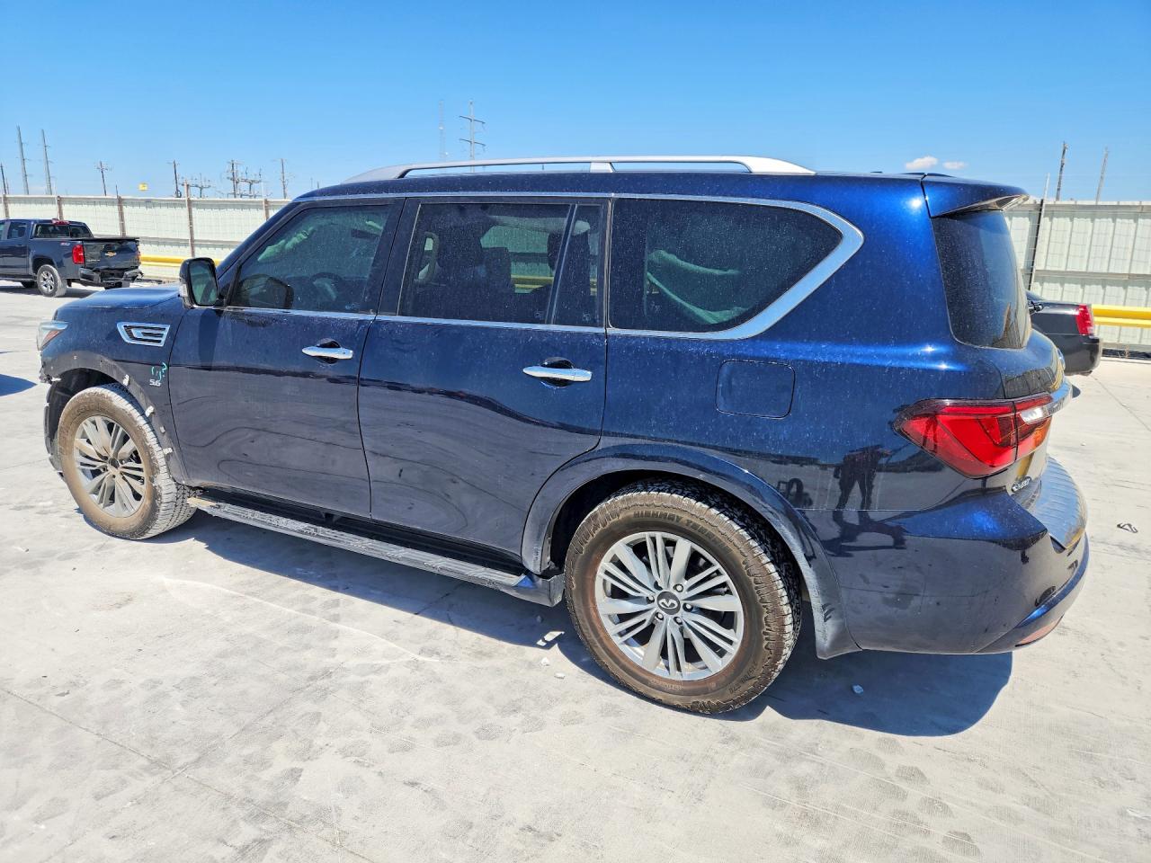 2020 INFINITI QX80 LUXE — снимка 2