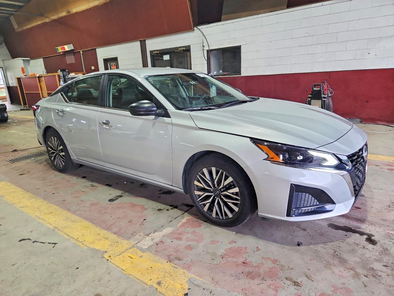 2025 NISSAN ALTIMA SV — снимка 4