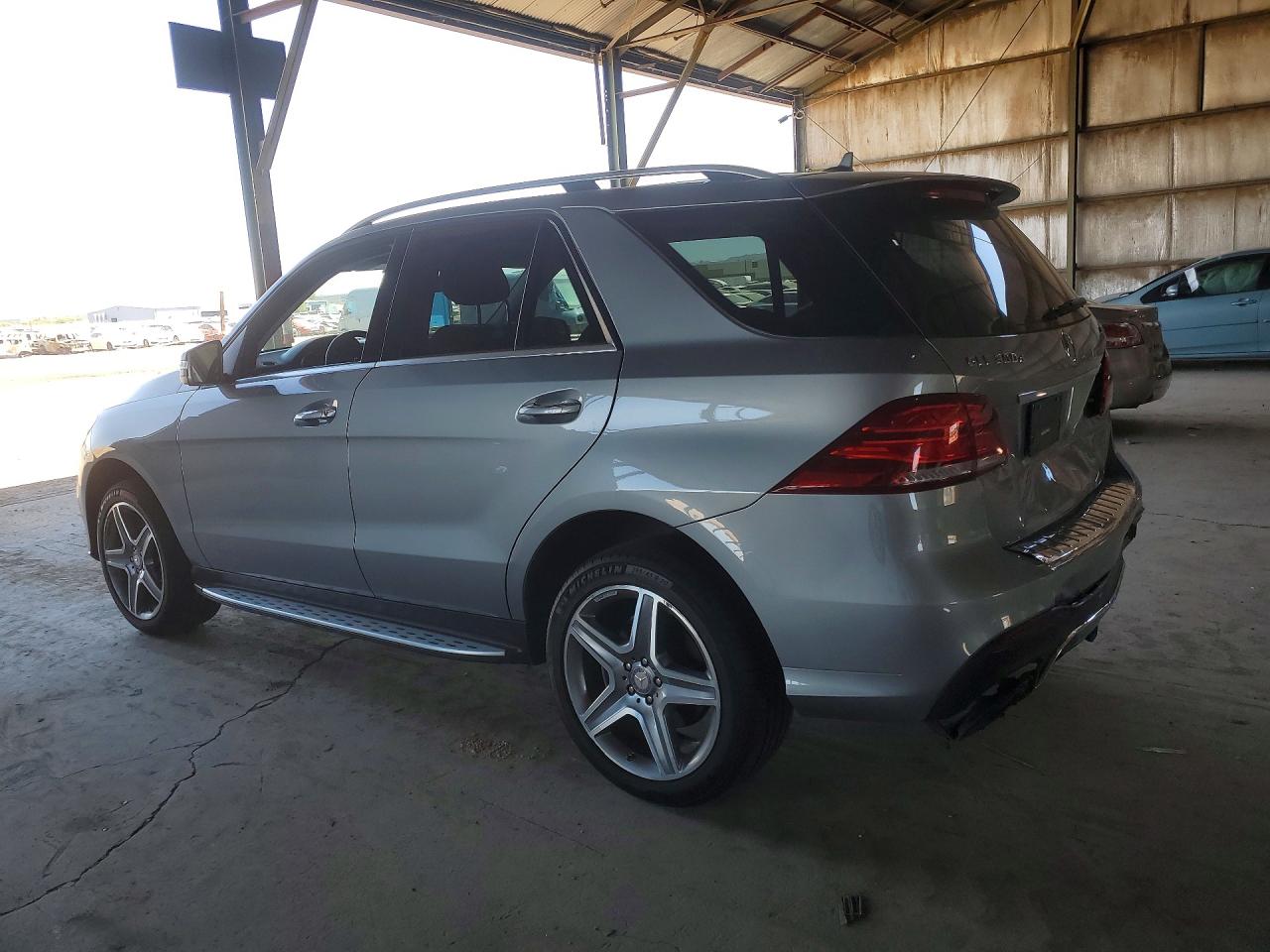 2016 MERCEDES-BENZ GLE 300D 4MATIC — снимка 2