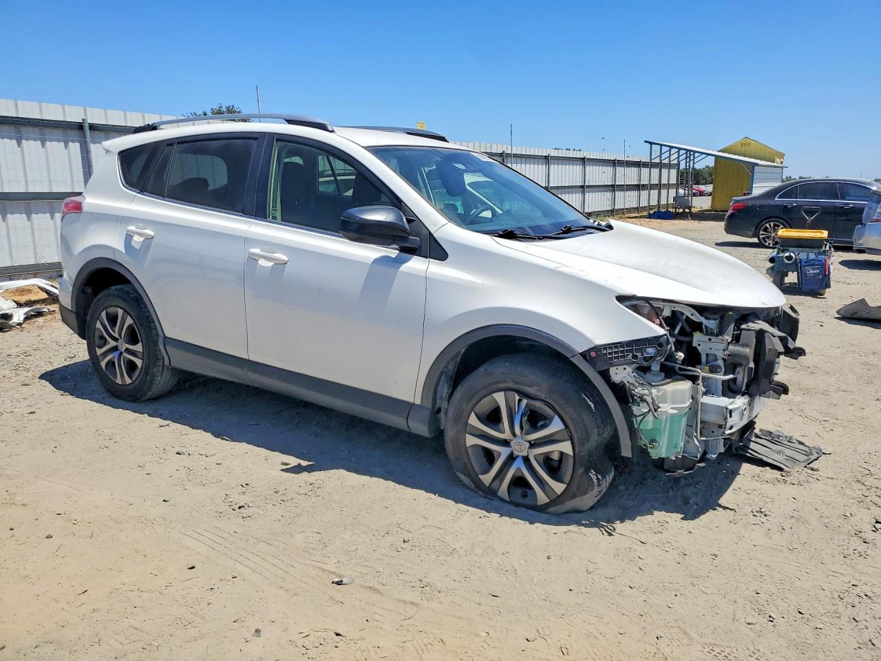 2017 TOYOTA RAV4 LE — снимка 4