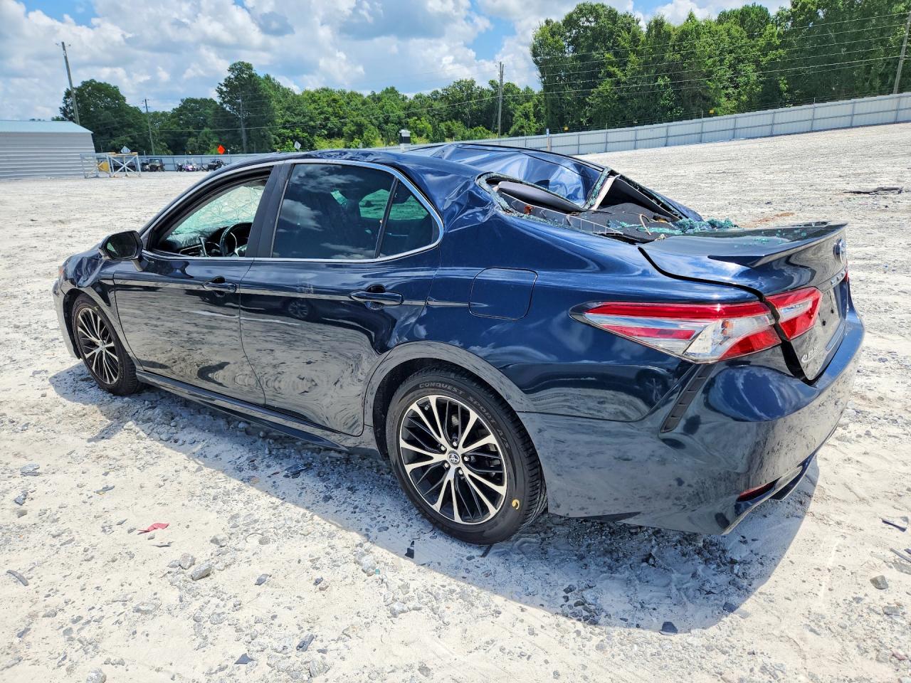 2019 TOYOTA CAMRY SE — снимка 2