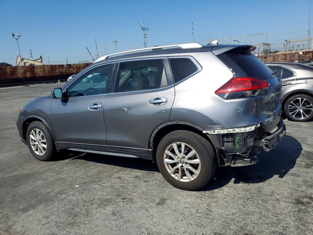 2017 NISSAN ROGUE SV — снимка 2