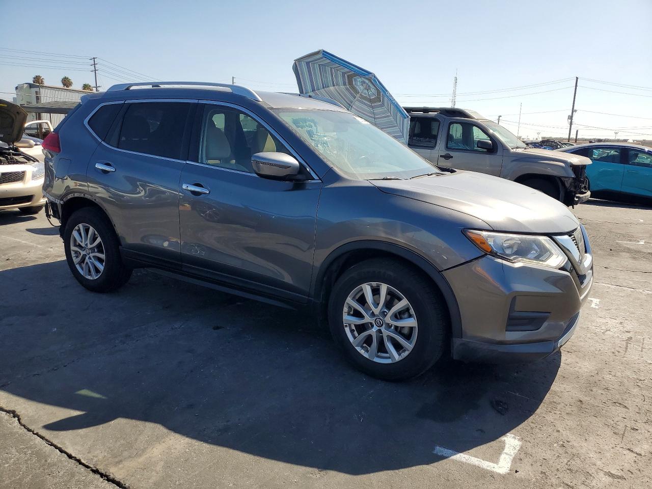 2017 NISSAN ROGUE SV — снимка 4