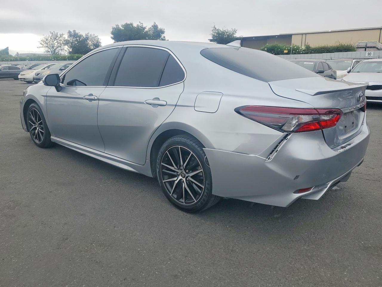 2022 TOYOTA CAMRY SE — снимка 2