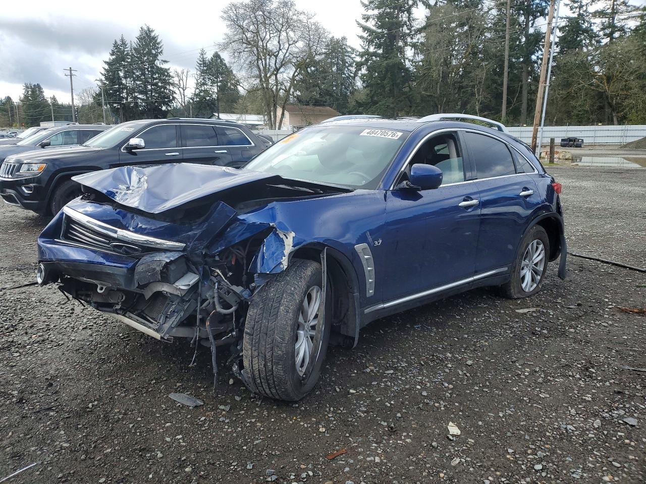 2015 INFINITI QX70 BASE