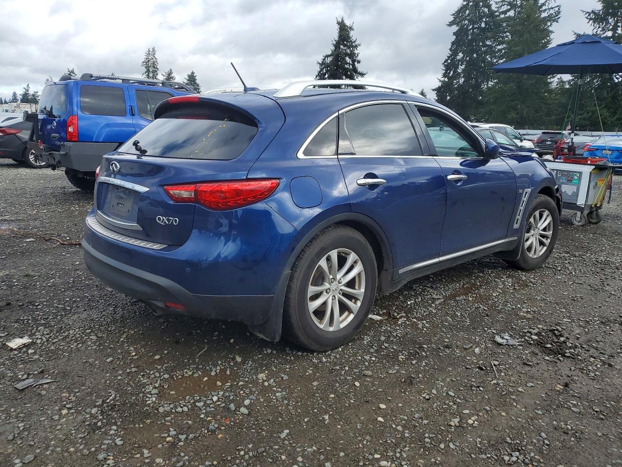 2015 INFINITI QX70 BASE — снимка 3