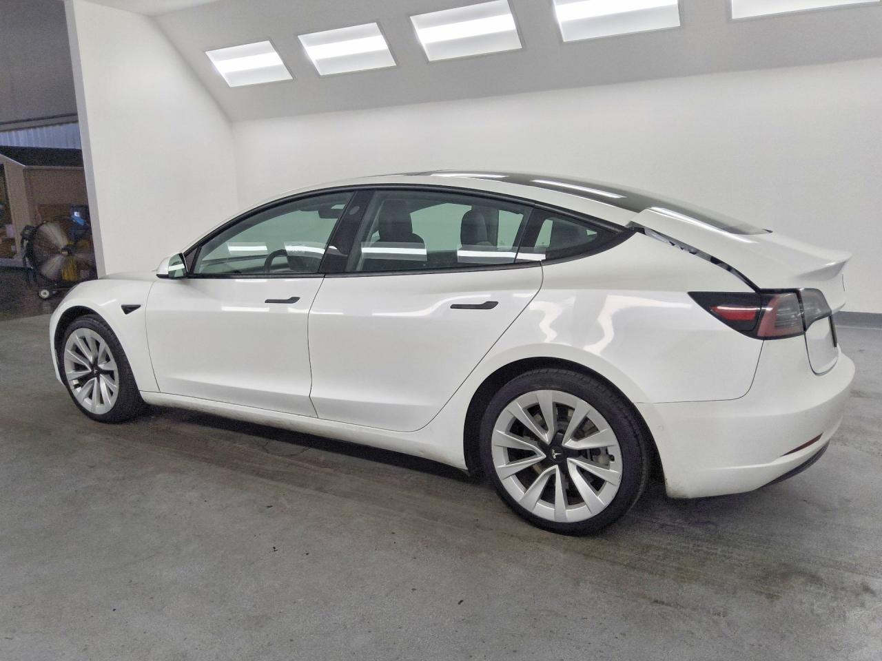 2022 TESLA MODEL 3 — снимка 2