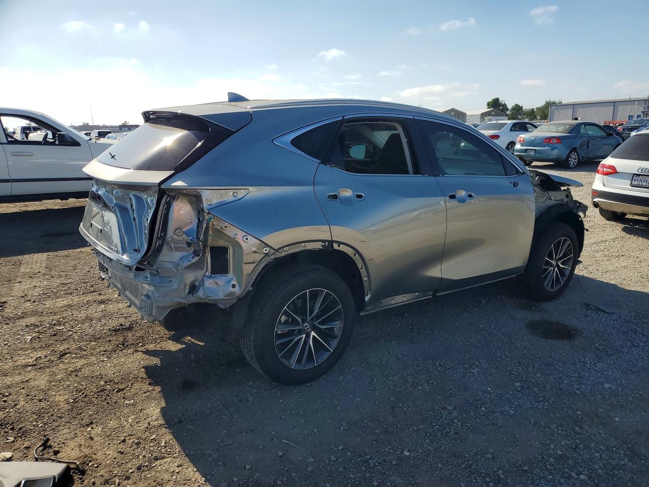 2023 LEXUS NX 250 — снимка 3