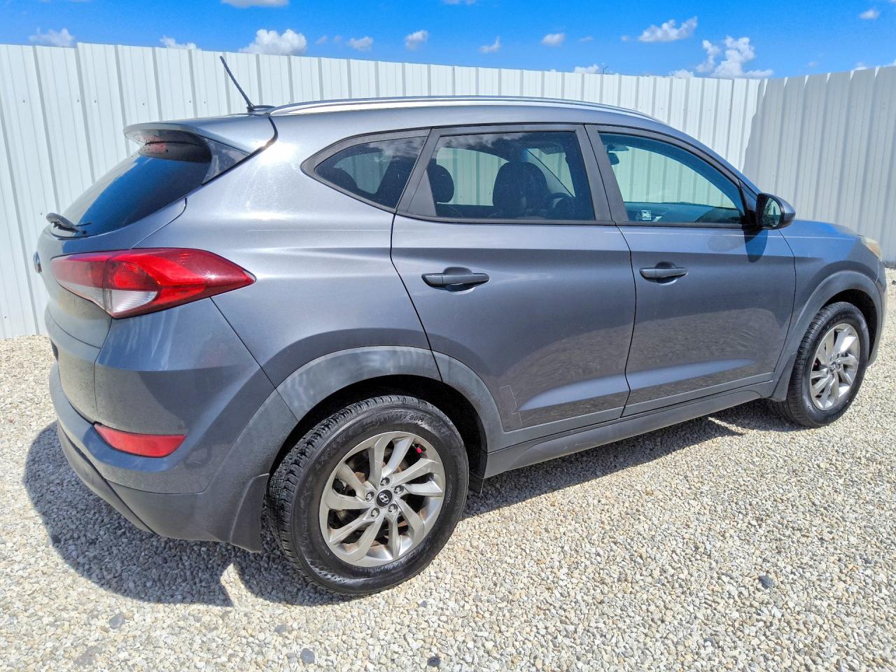 2016 HYUNDAI TUCSON SE — снимка 3