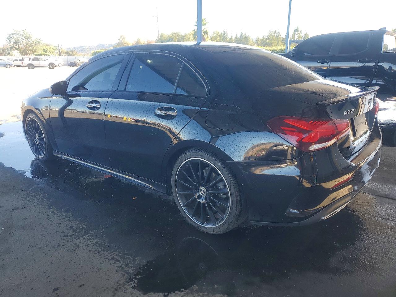 2019 MERCEDES-BENZ A 220 — снимка 2