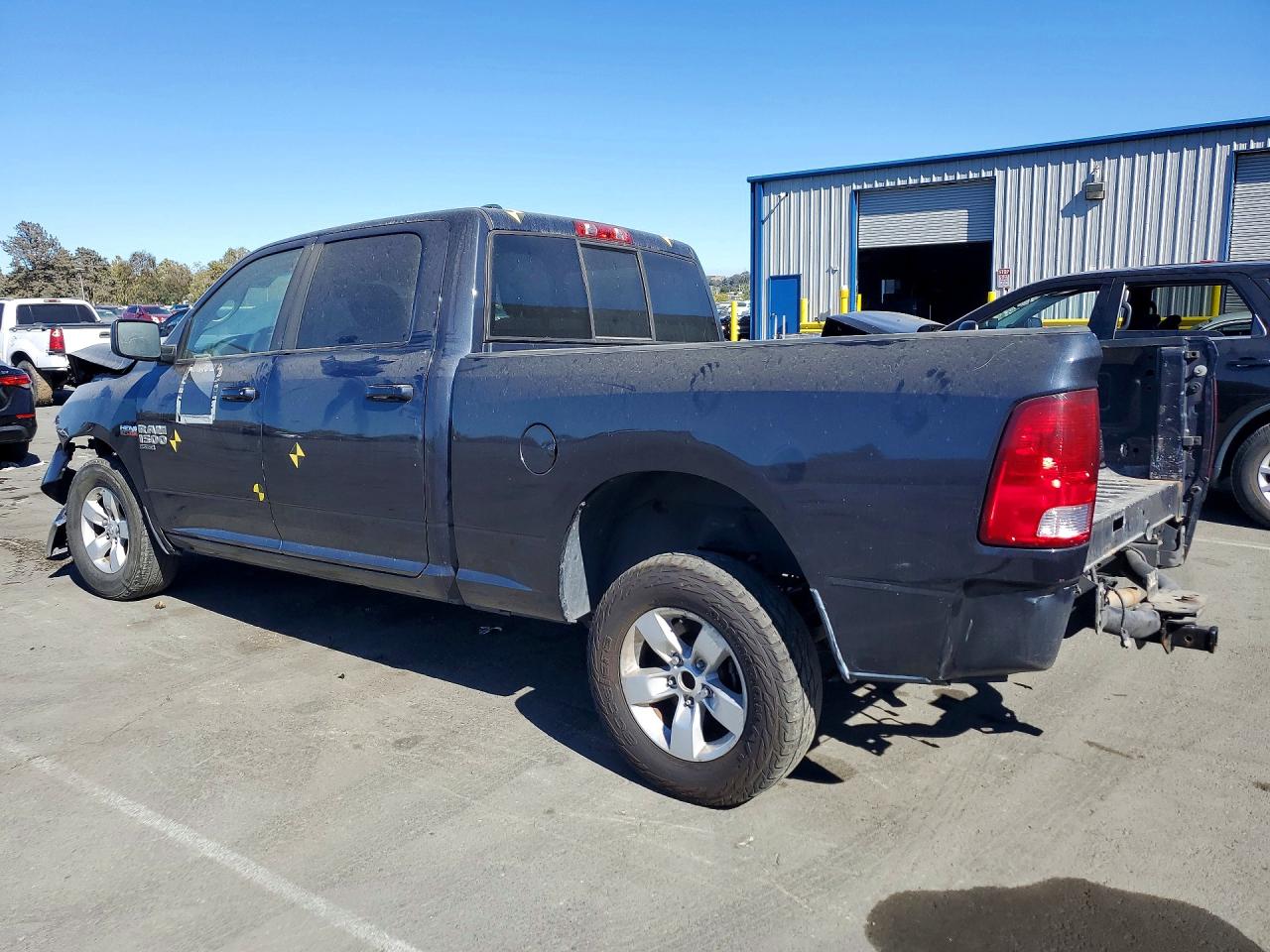 2020 RAM 1500 CLASSIC SLT — снимка 2