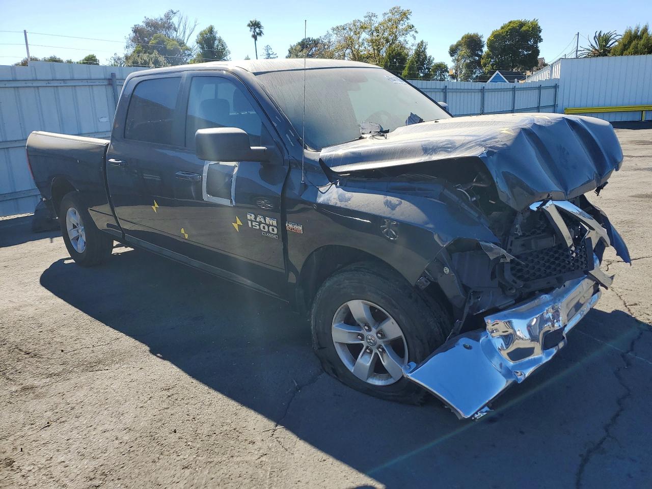 2020 RAM 1500 CLASSIC SLT — снимка 4