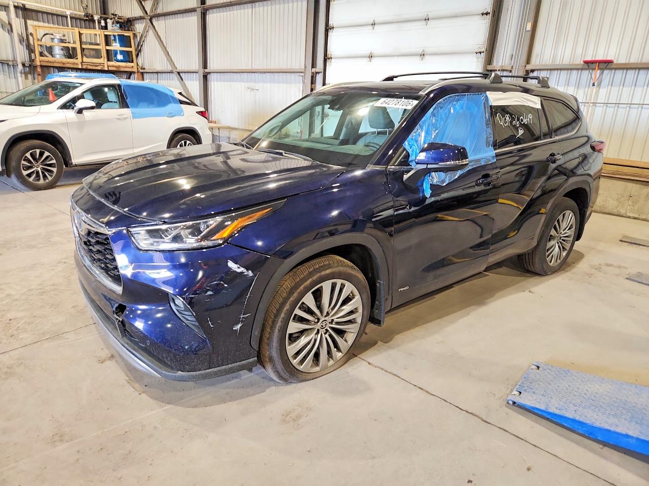 2024 TOYOTA HIGHLANDER HYBRID PLATINUM