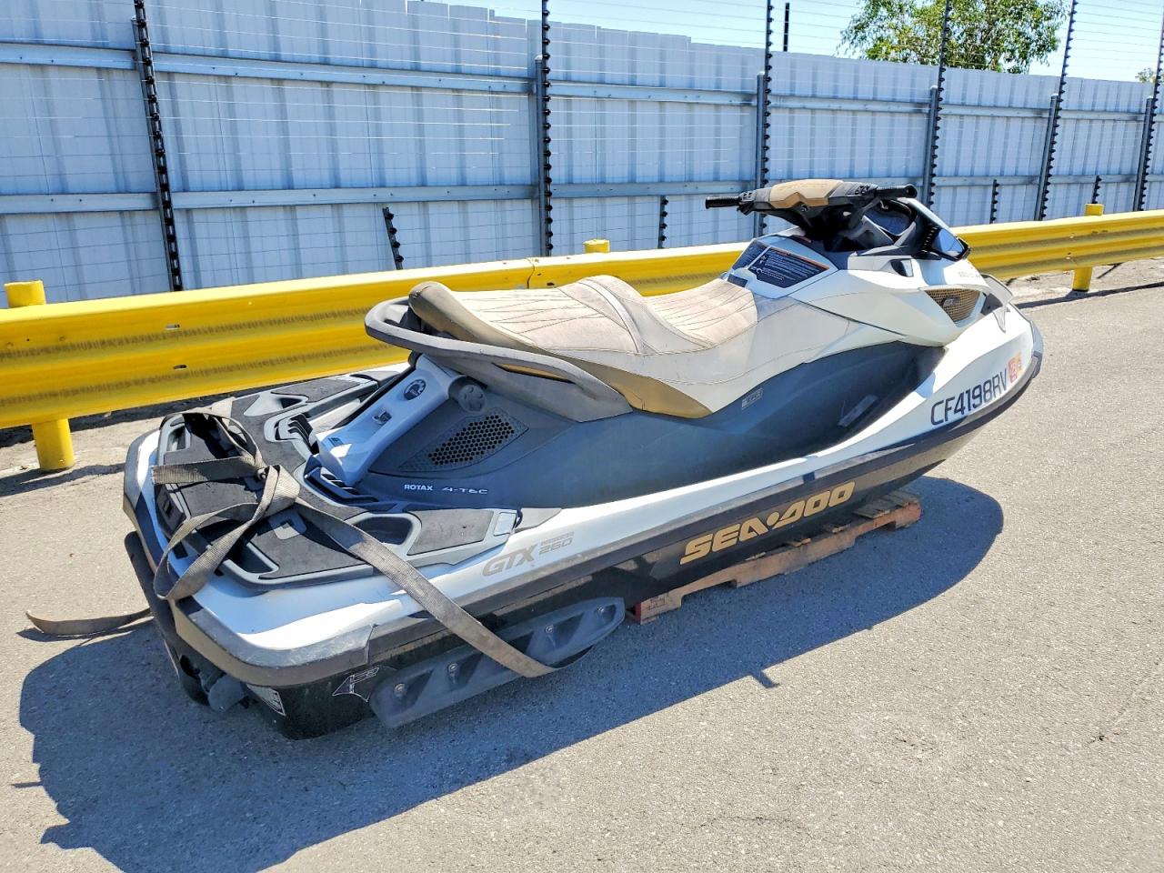 2012 SEA-DOO GTX — снимка 4