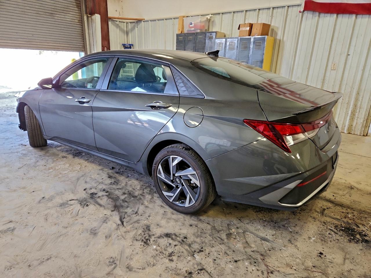 2025 HYUNDAI ELANTRA SEL SPORT — снимка 2