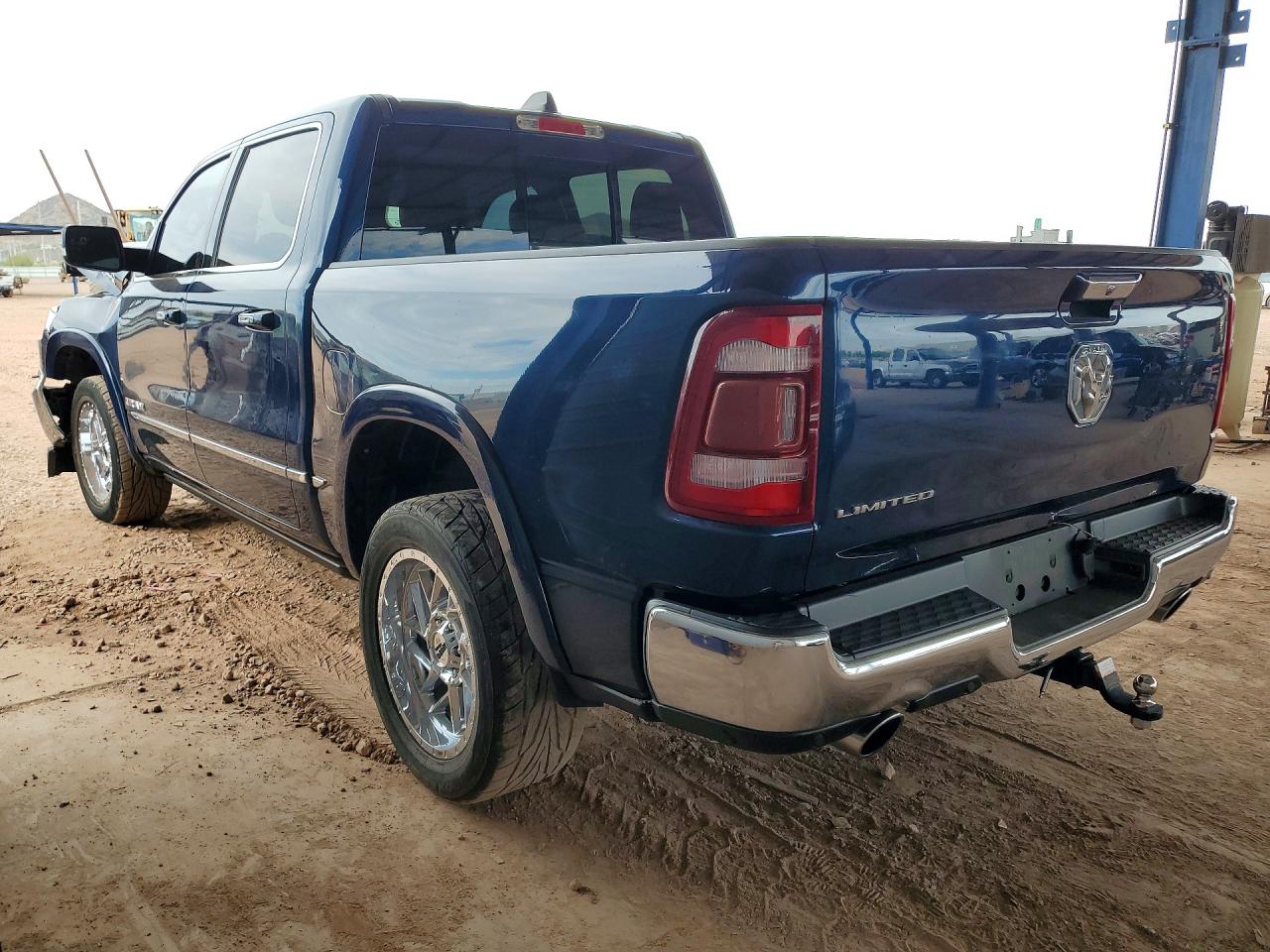 2020 RAM 1500 LIMITED — снимка 2