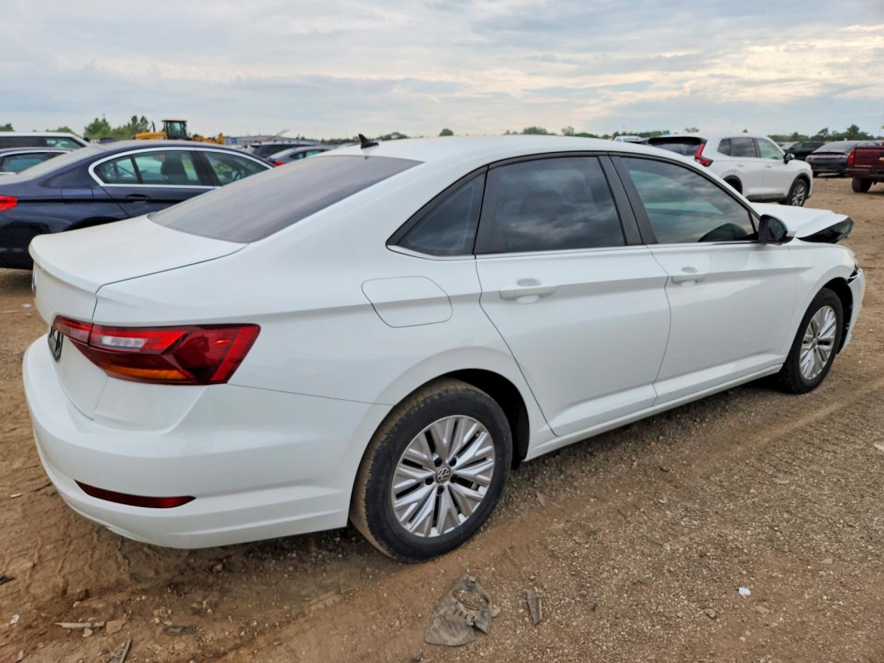 2019 VOLKSWAGEN JETTA S/SE/R-LINE — снимка 3