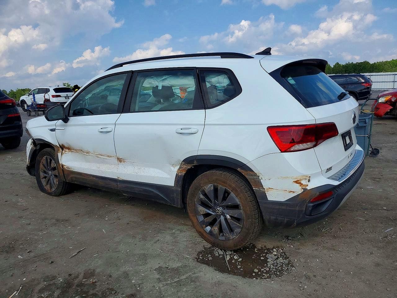 2023 VOLKSWAGEN TAOS S — снимка 2
