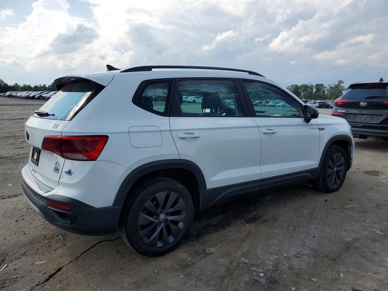 2023 VOLKSWAGEN TAOS S — снимка 3
