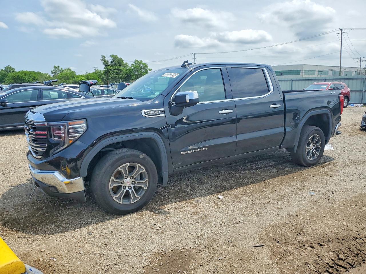 2025 GMC SIERRA K1500 SLT