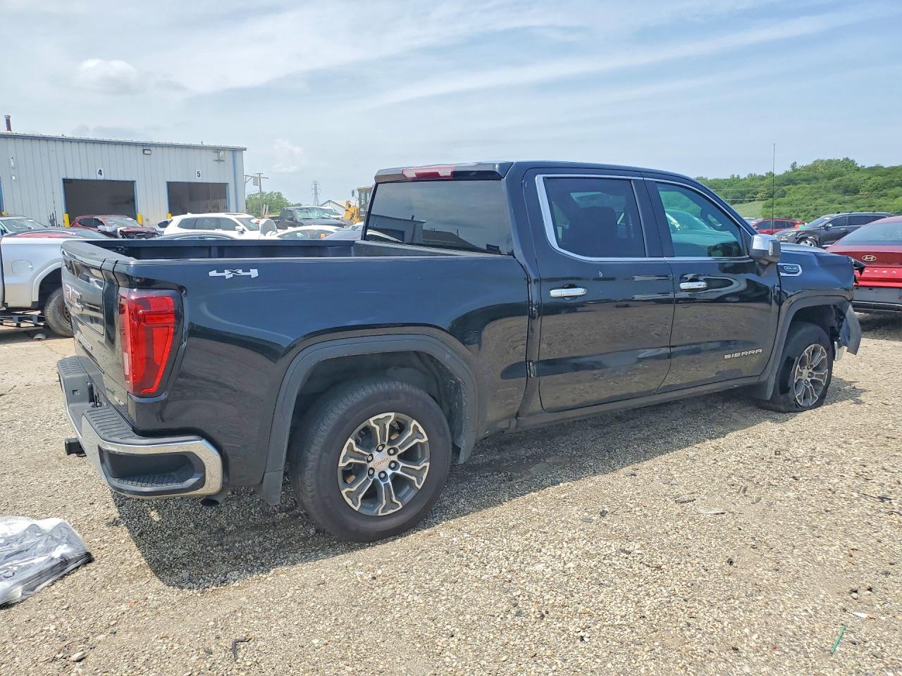 2025 GMC SIERRA K1500 SLT — снимка 3