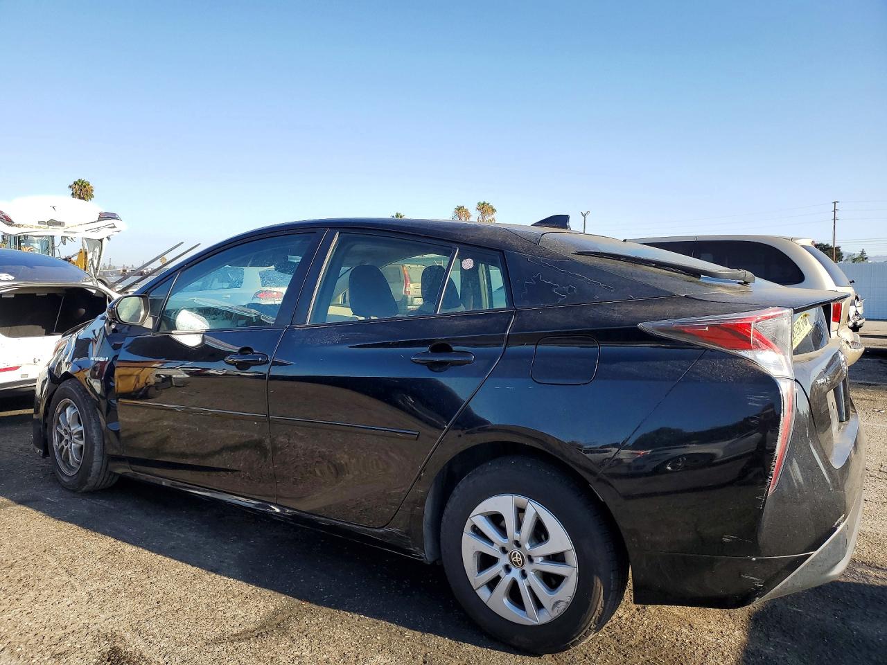 2016 TOYOTA PRIUS TWO — снимка 2