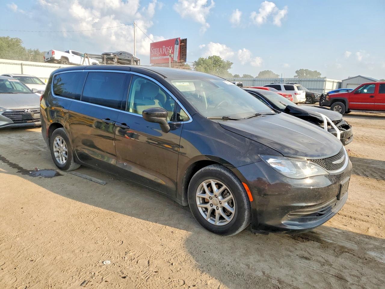 2017 CHRYSLER PACIFICA TOURING — снимка 4