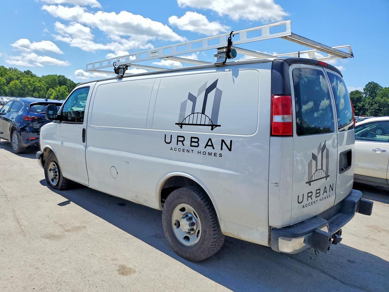 2019 CHEVROLET EXPRESS 2500 — снимка 2