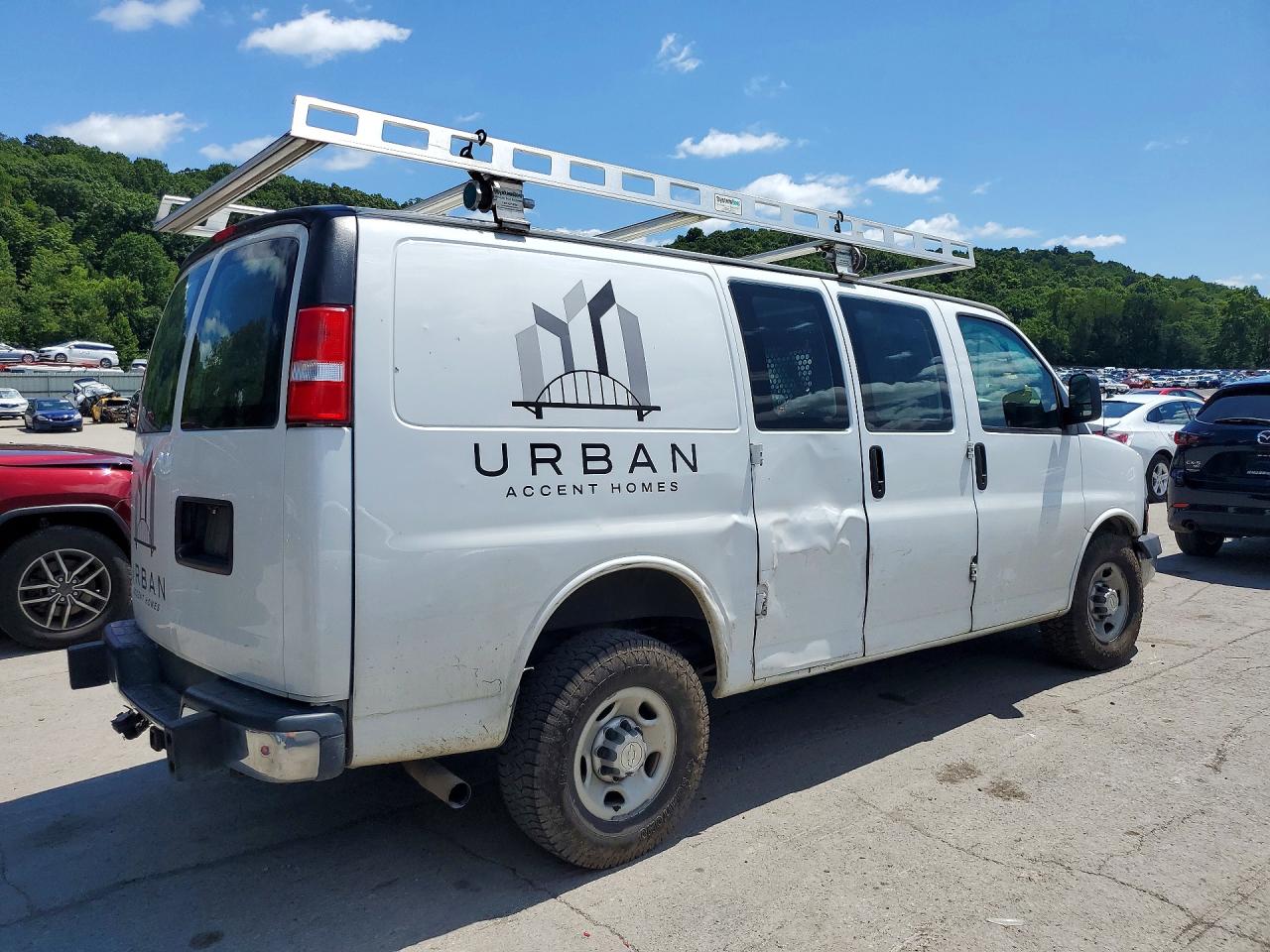 2019 CHEVROLET EXPRESS 2500 — снимка 3