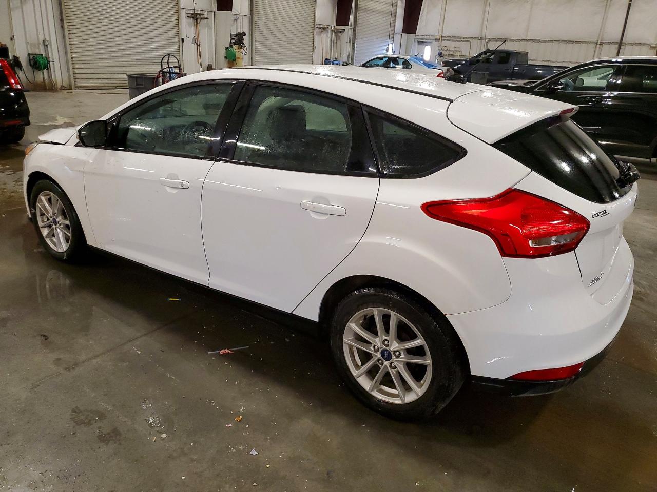 2017 FORD FOCUS SE — снимка 2