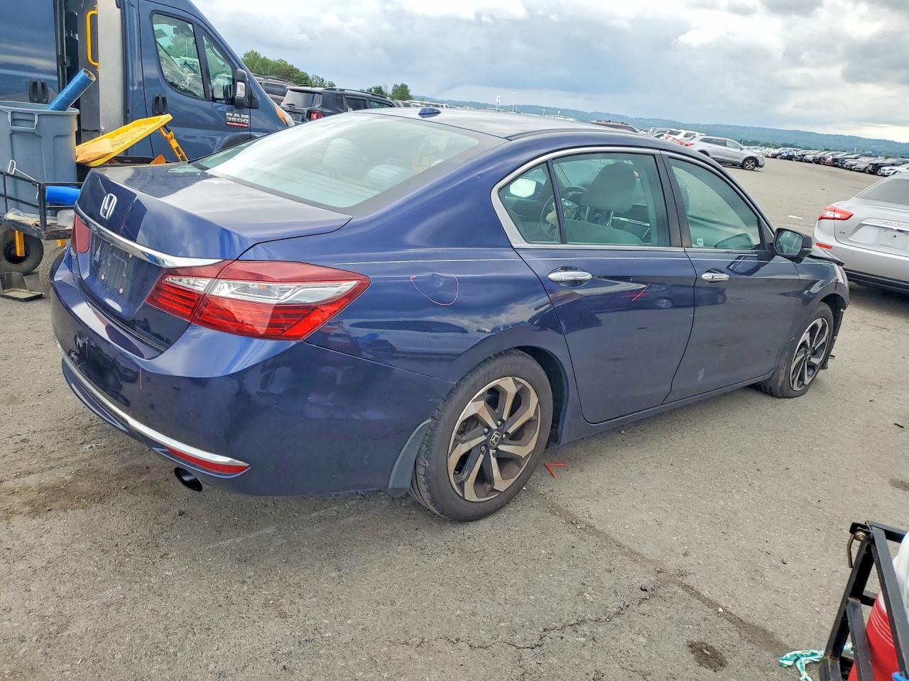 2017 HONDA ACCORD EX — снимка 3